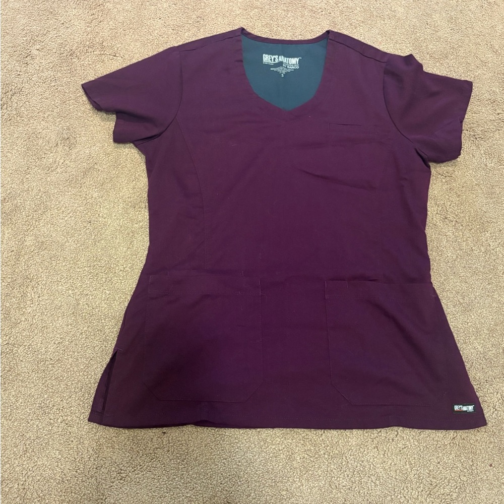 3 for $25 Greys anatomy by barco V-Neck Scrub Top - Purple size small